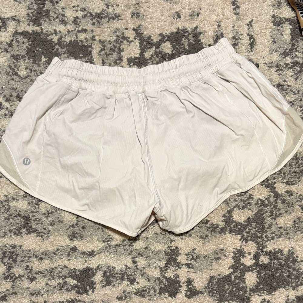 Lululemon Athletica Women's Light Gray Athletic Shorts